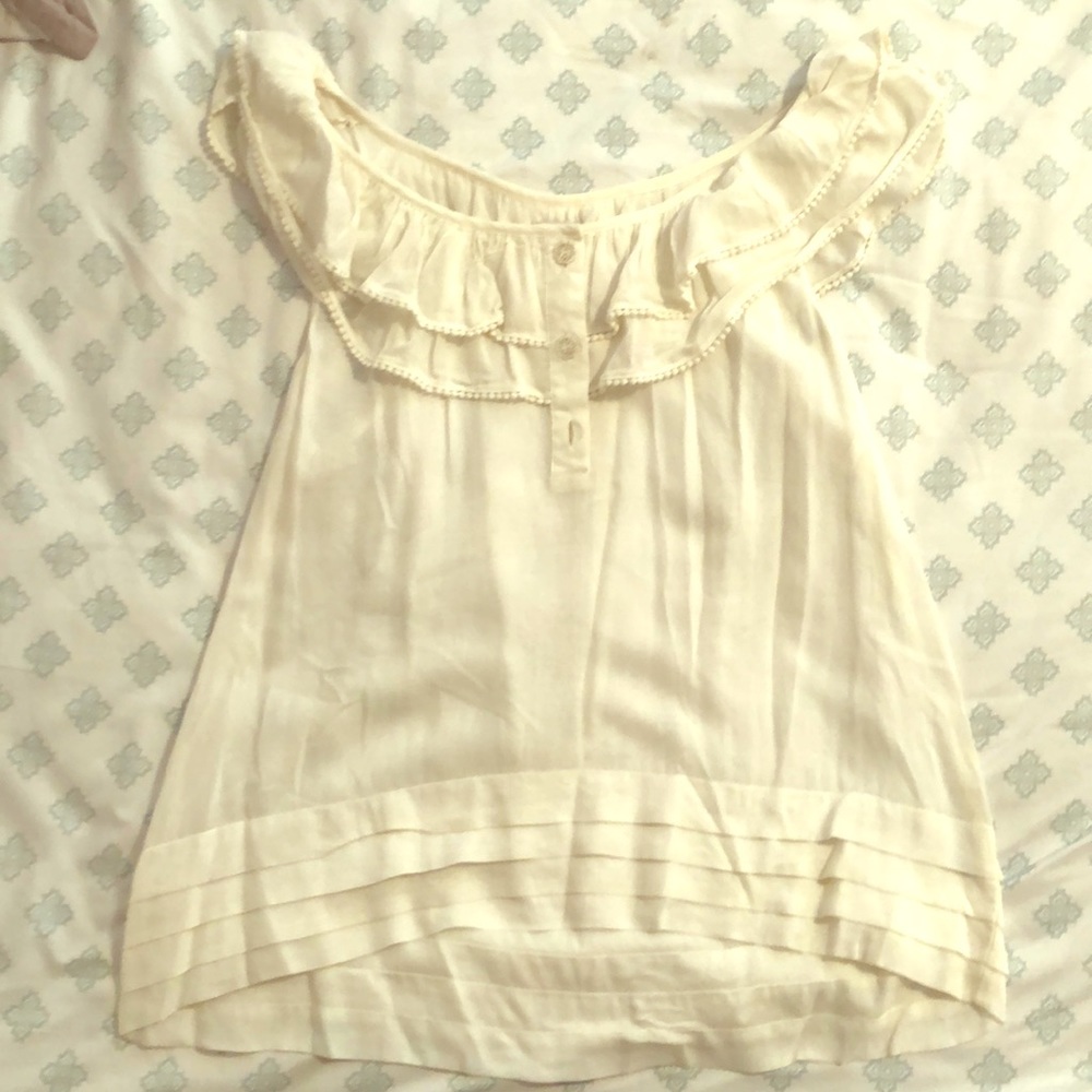 Adorable white tank top, slightly sheer